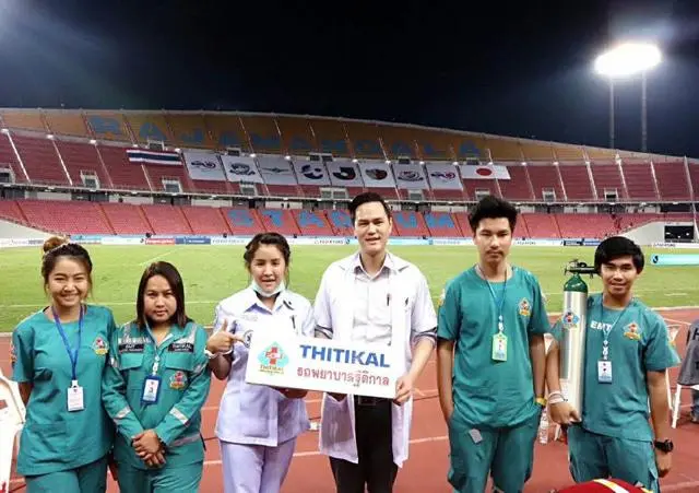 ทีมแพทย์ประจำสนาม — ฐิติกาล Thitikal Ambulance