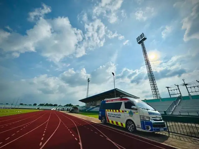รถพยาบาลประจำสนาม — ฐิติกาล Thitikal Ambulance